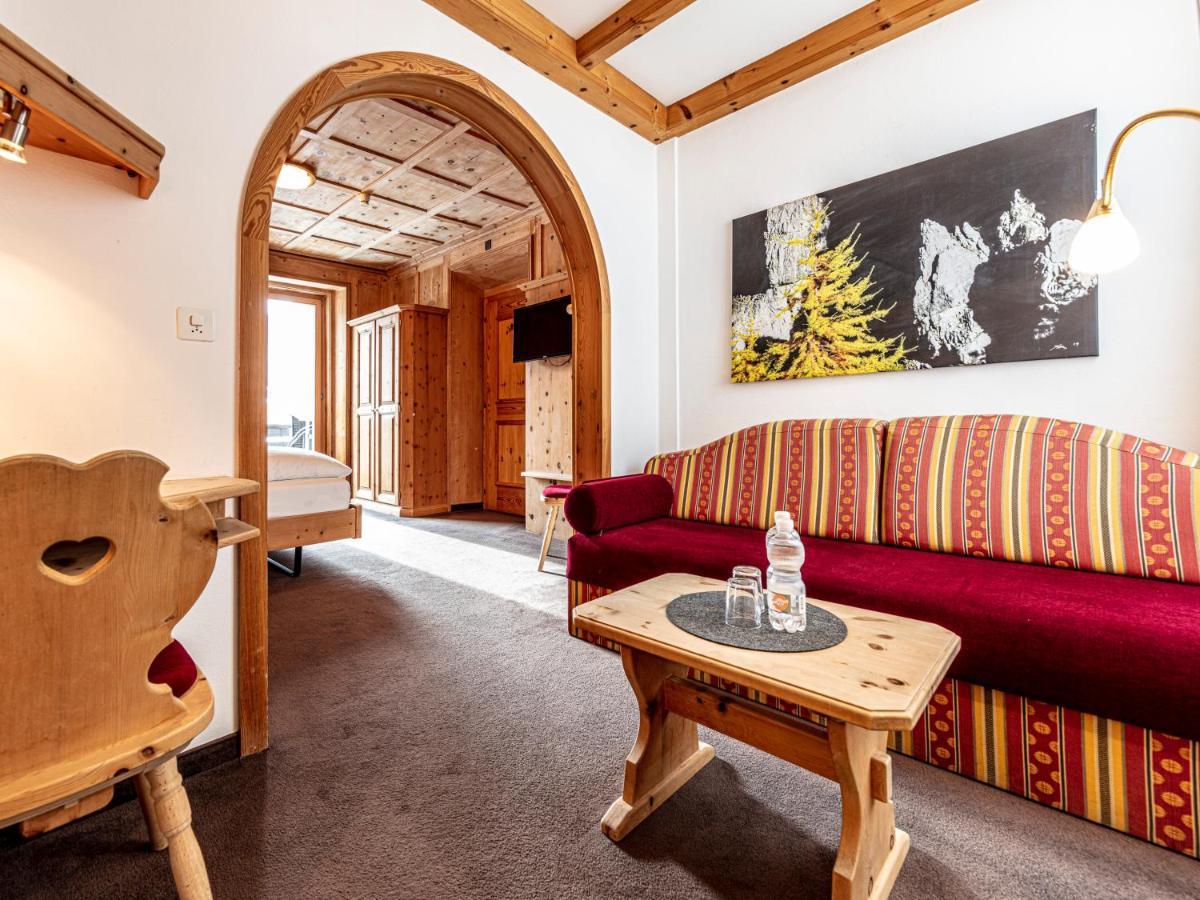Hotel Filli Scuol Extérieur photo