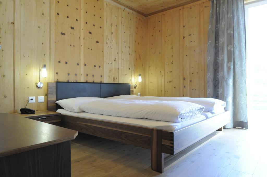 Hotel Filli Scuol Extérieur photo